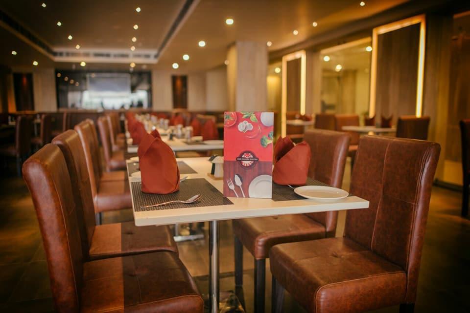 Prism A Boutique Hotel Jorhāt Eksteriør bilde